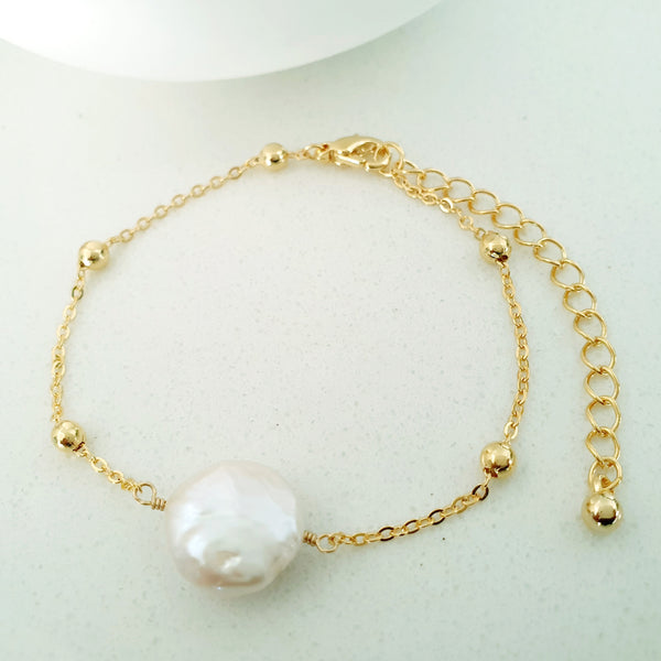 Glamorous Pearls Collection Bracelet - Round Flat Pearl Ball Bracelet