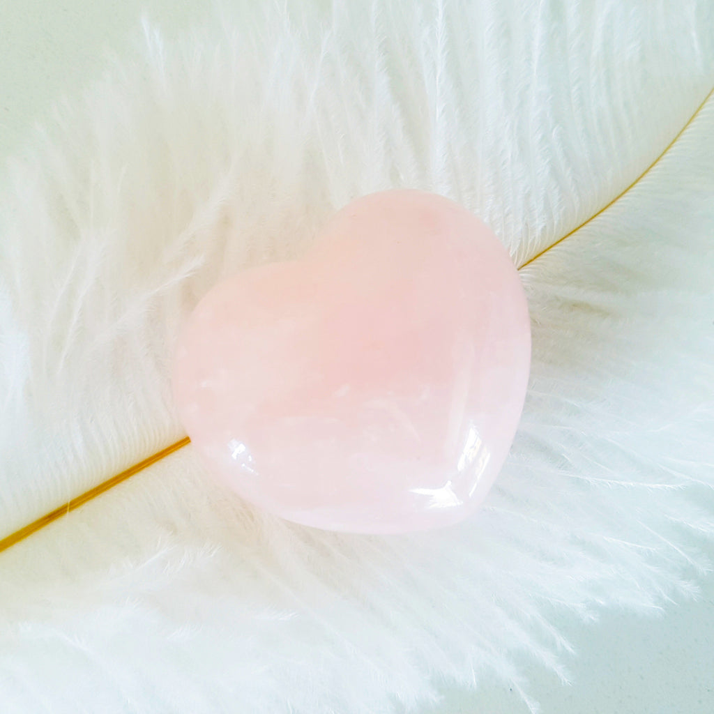 Nature Treasure - Rose Quartz Heart Stone