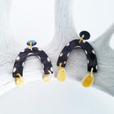 Charismatic Wanderlust Collection - Horn Earrings Spotted Rainbow Drop