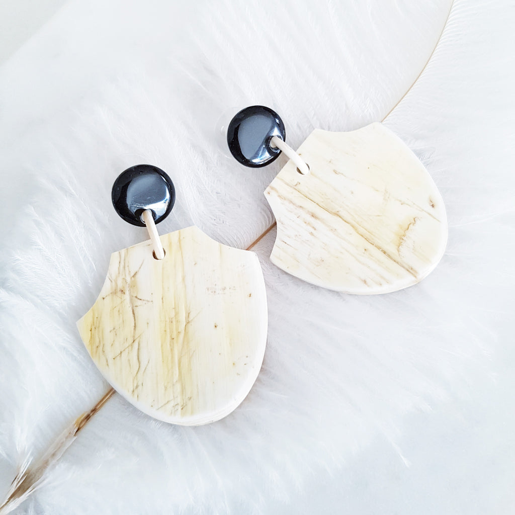 Charismatic Wanderlust Collection - Horn Earrings Knight Shield