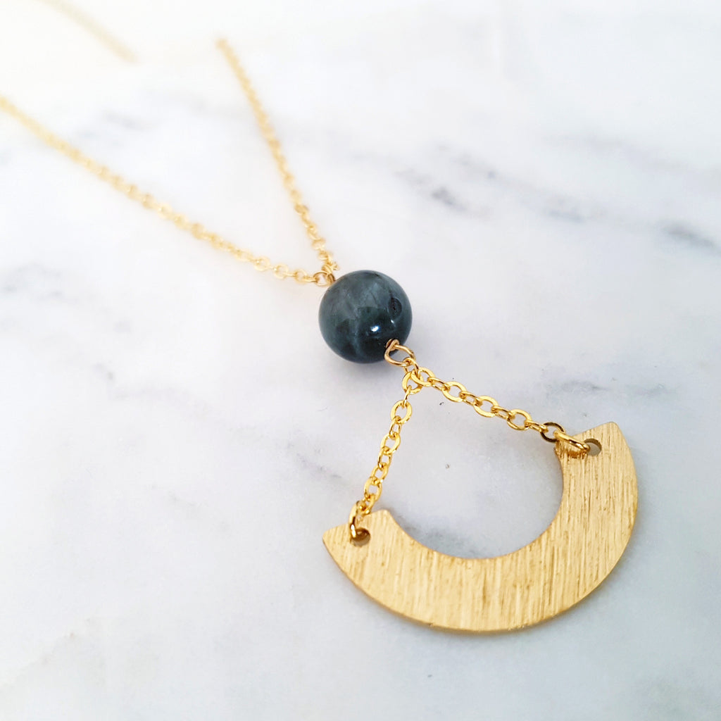 Helios Brass Collection - Grey Eagle Eye Chain Inverse Gold Arch Necklace