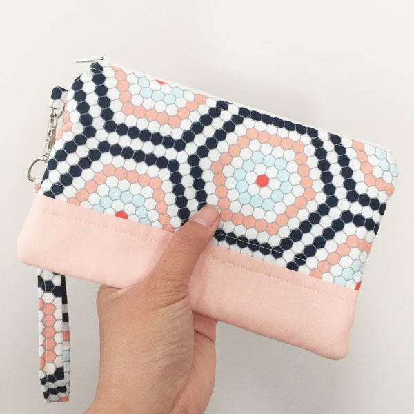 Simple Cotton Geometric Clutch