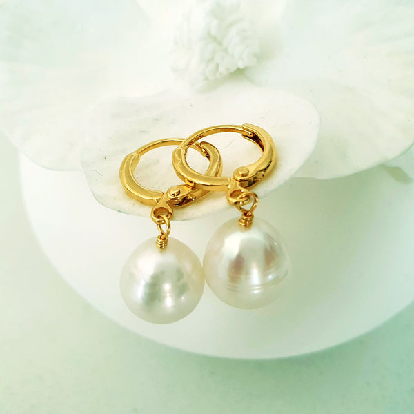 Glamorous Pearls Collection Earrings - Groovy Large Freshwater Pearls Earrings
