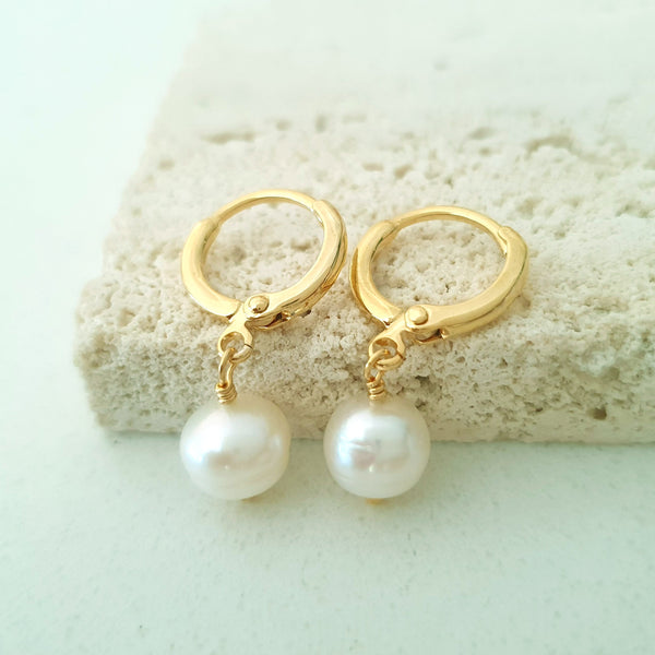 Glamorous Pearls Collection Earrings - Groovy Round Freshwater Pearls Earrings
