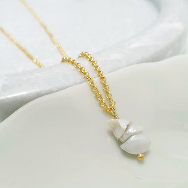Glamorous Pearls Collection Necklace - Irregular Pearl Strand Vertical Necklace