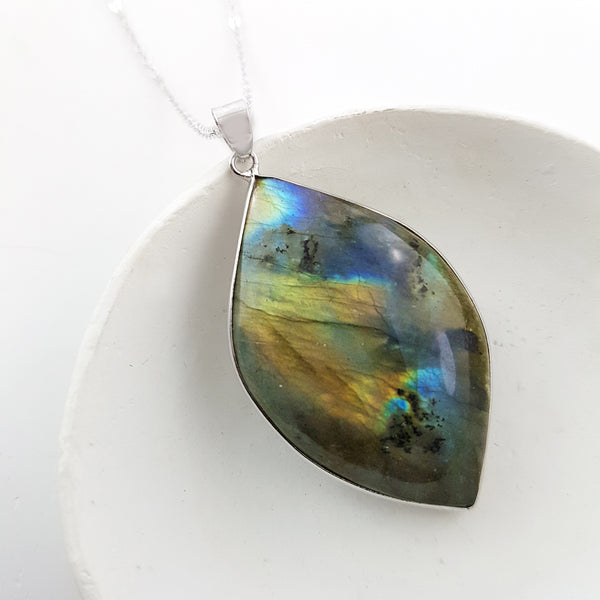 Adore Gemstone Collection - Magical Labradorite Eye Necklace