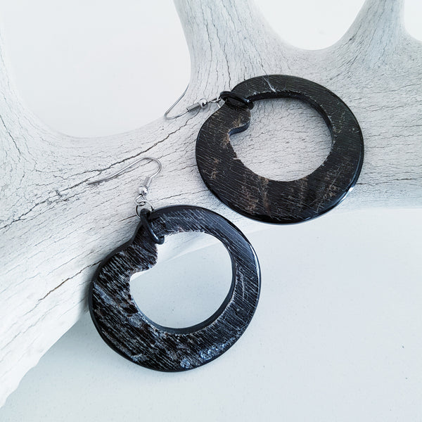 Charismatic Wanderlust Collection - Horn Earrings Black Seed